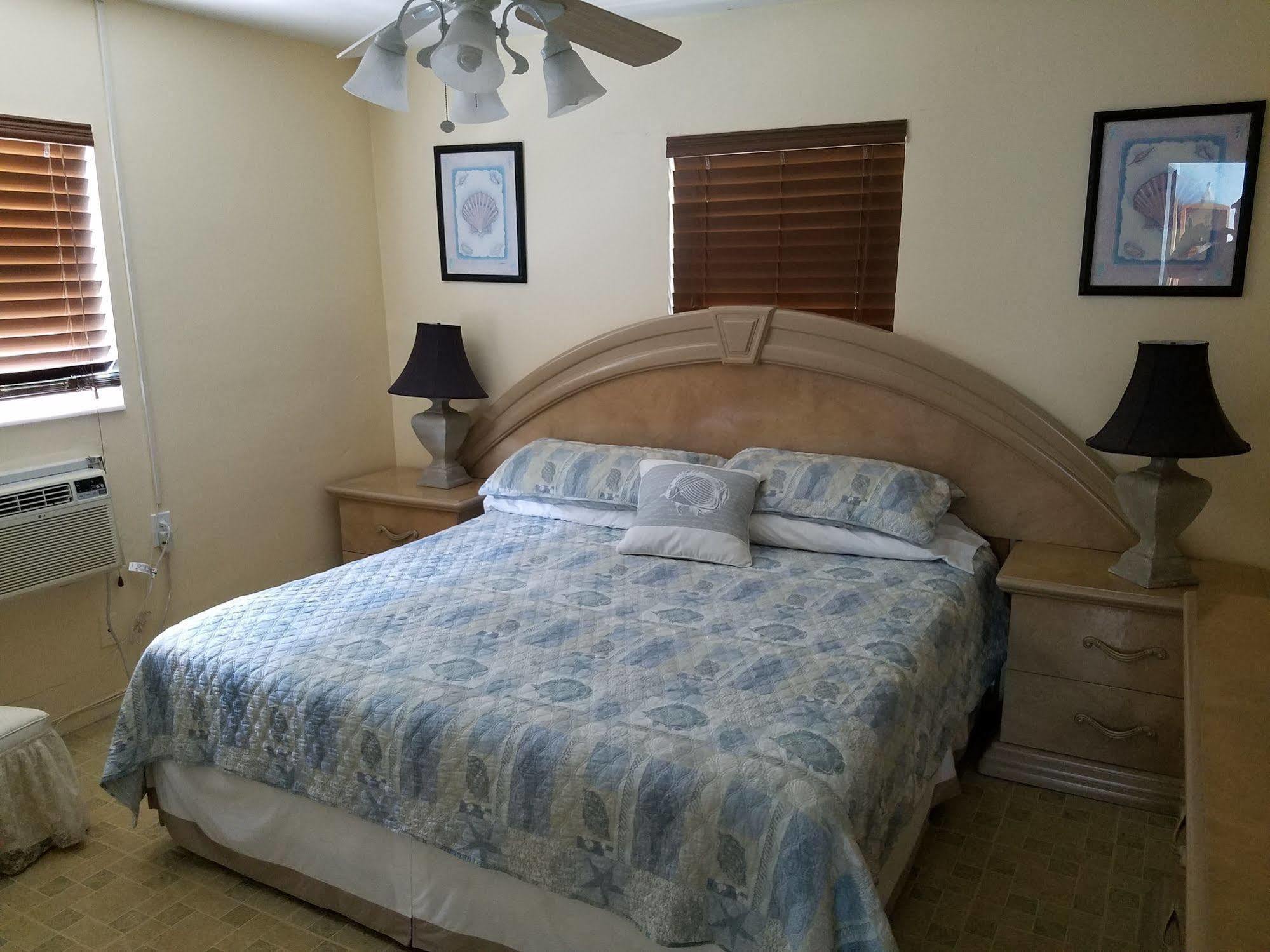 Ashley Brooke Beach Resort Deerfield Beach Exterior photo